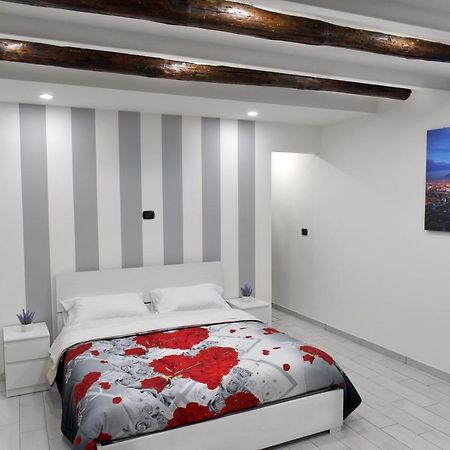 Montesantogroup Holiday House Νάπολη Εξωτερικό φωτογραφία